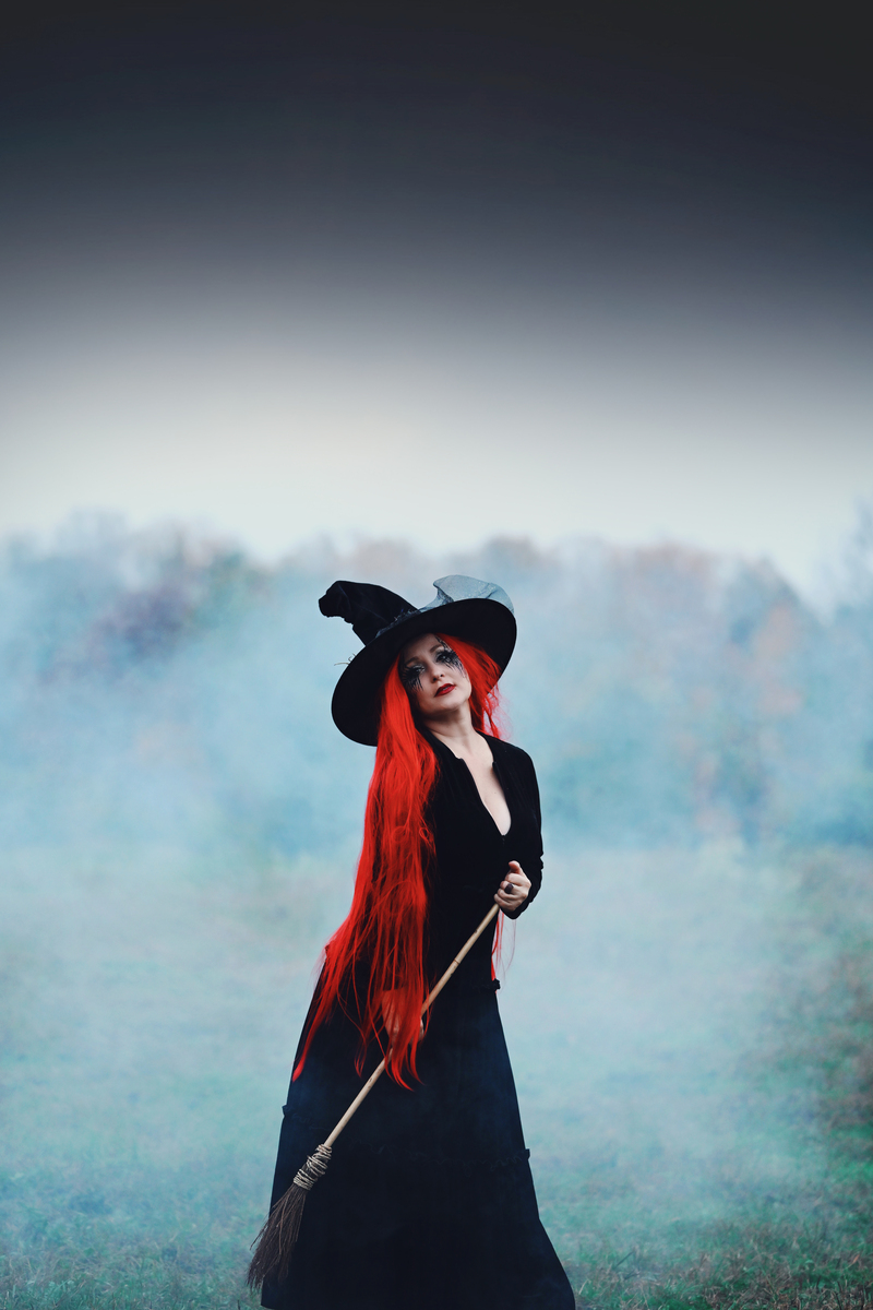 Halloween Shoot/Alana Beall Vanity's Edge/Nicole Palermo Fantasy Makeup / wardrobe