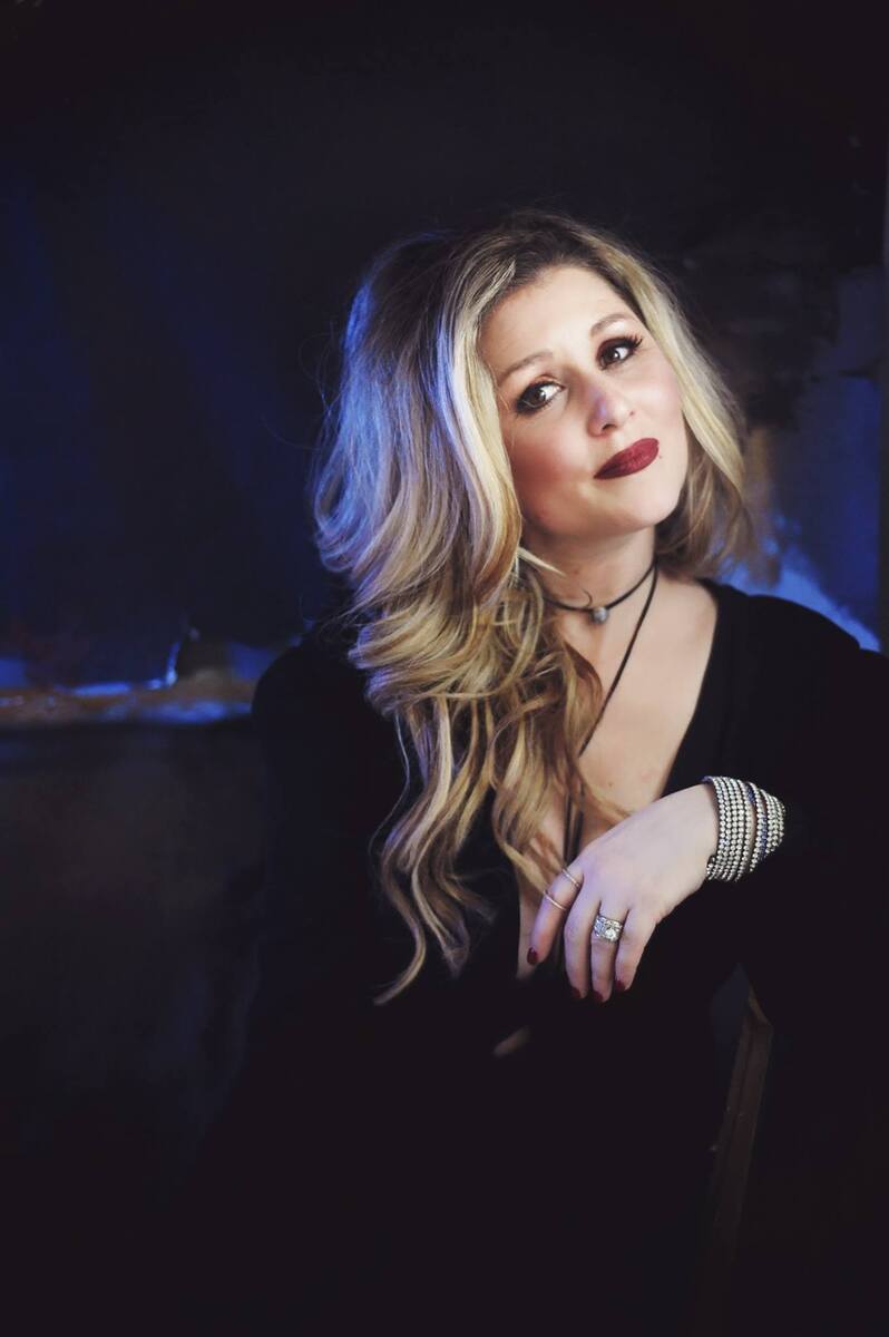 Nicole Palermo Beauty/Branding Session Alana Beall