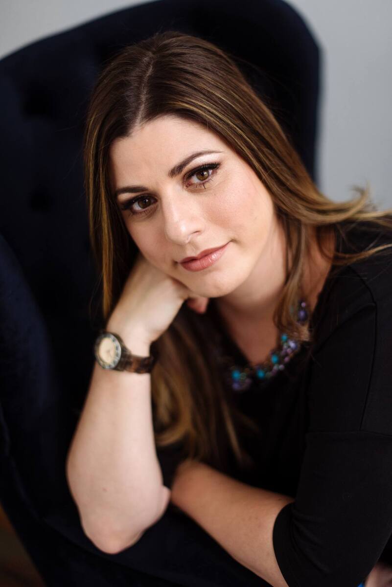 Nicole Palermo Beauty/Mary Gardella Photography/Elle Sessions